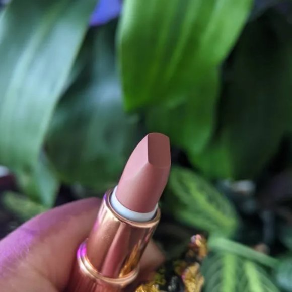✨ Free with purchase✨Charlotte Tilbury Pillow Talk Lipstick & Moisturizer Sample - Picture 4 of 5